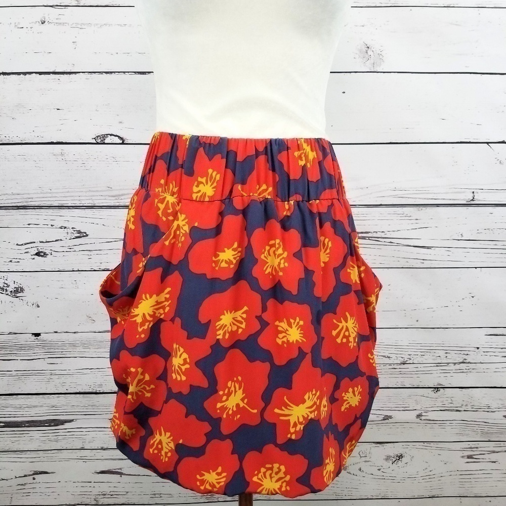 Dolce Vita red blue yellow floral bubble hem 100% silk mini skirt women's size S - Picture 7 of 7